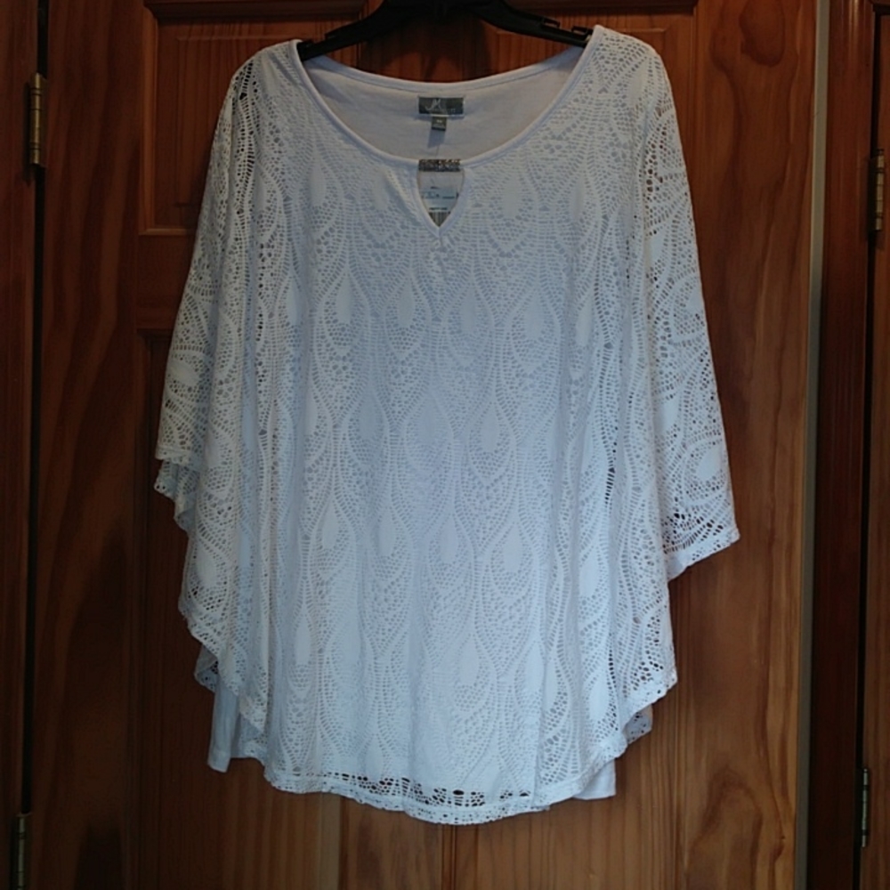 3X Lace Bright White Poncho Sleeve Top